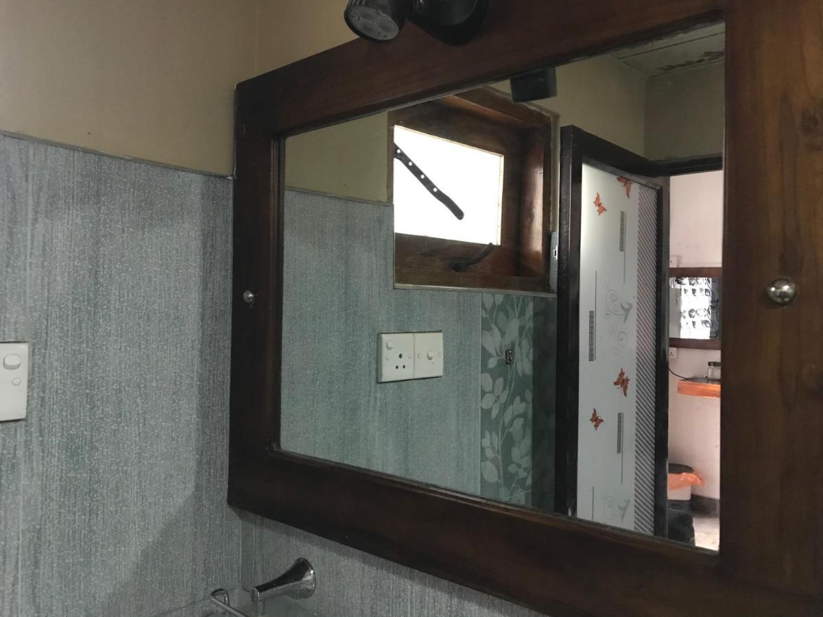 Hotel Ella Hide View Zewnętrze zdjęcie