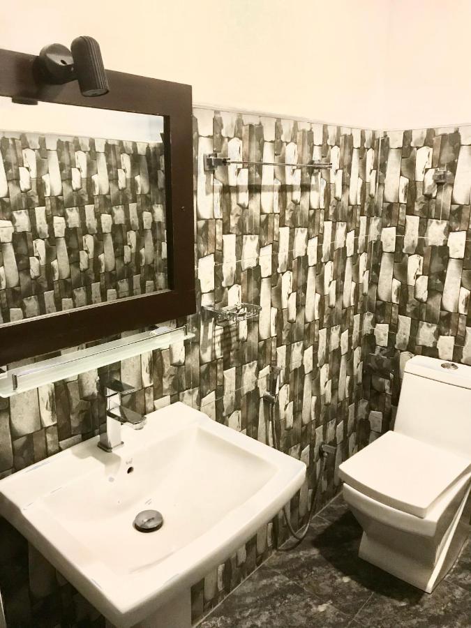 Hotel Ella Hide View Zewnętrze zdjęcie
