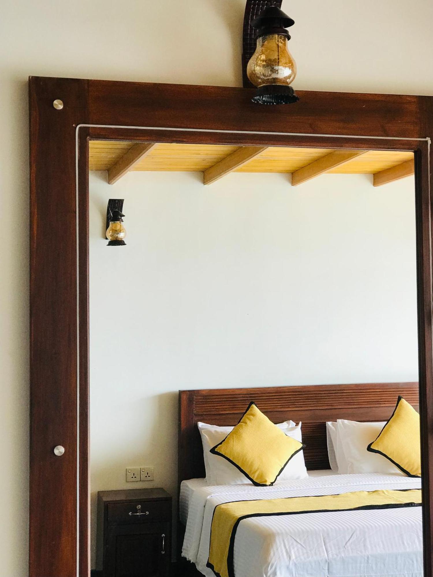 Hotel Ella Hide View Zewnętrze zdjęcie